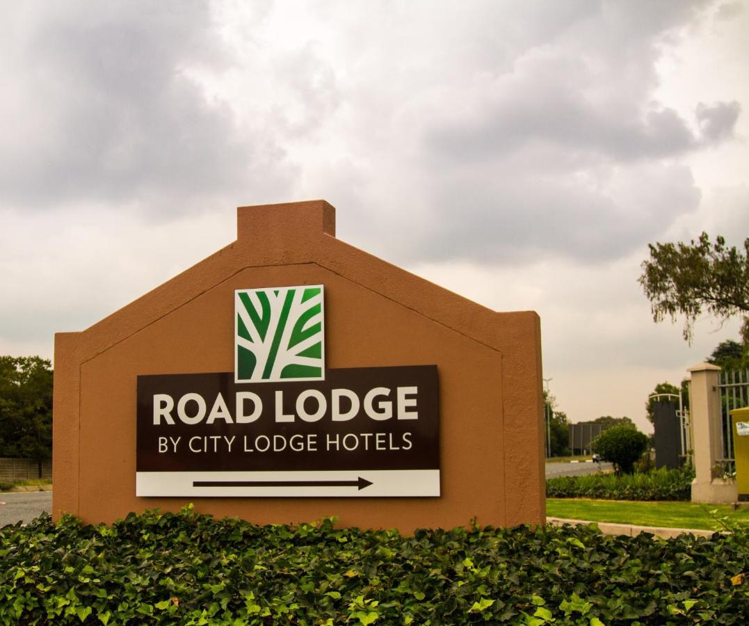 Road Lodge Randburg โจฮันเนสเบิร์ก ภายนอก รูปภาพ