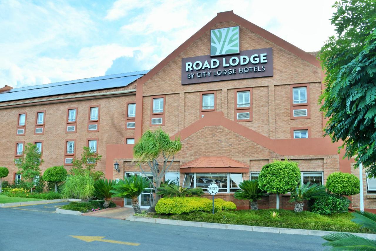 Road Lodge Randburg โจฮันเนสเบิร์ก ภายนอก รูปภาพ